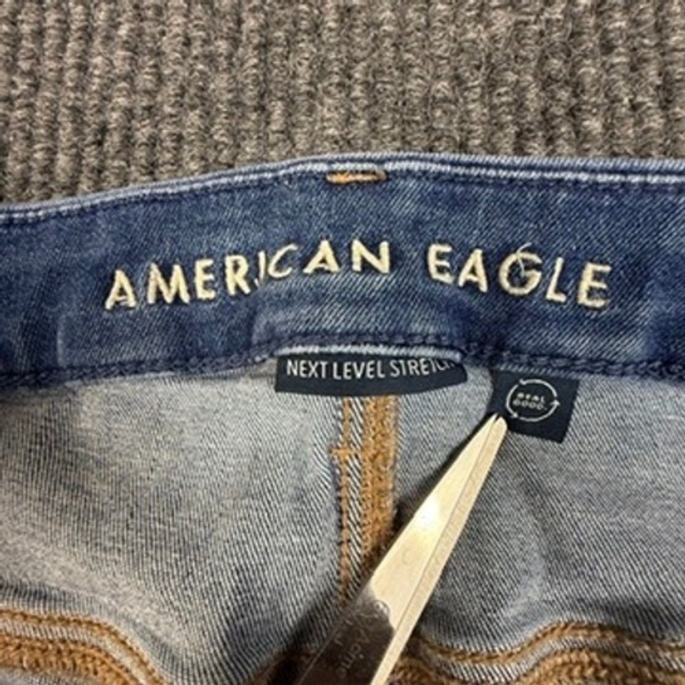 American Eagle Next Level Stretch Curvy High-Rise Jegging Ripped Jeans Size 18R - Picture 4 of 15